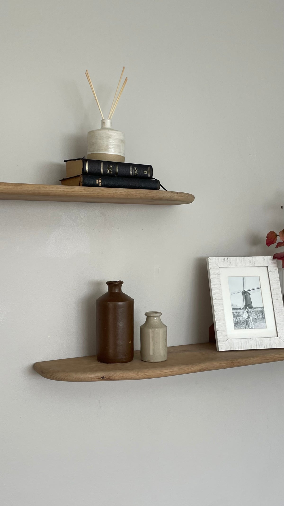 Organic Solid Oak Floating Shelf